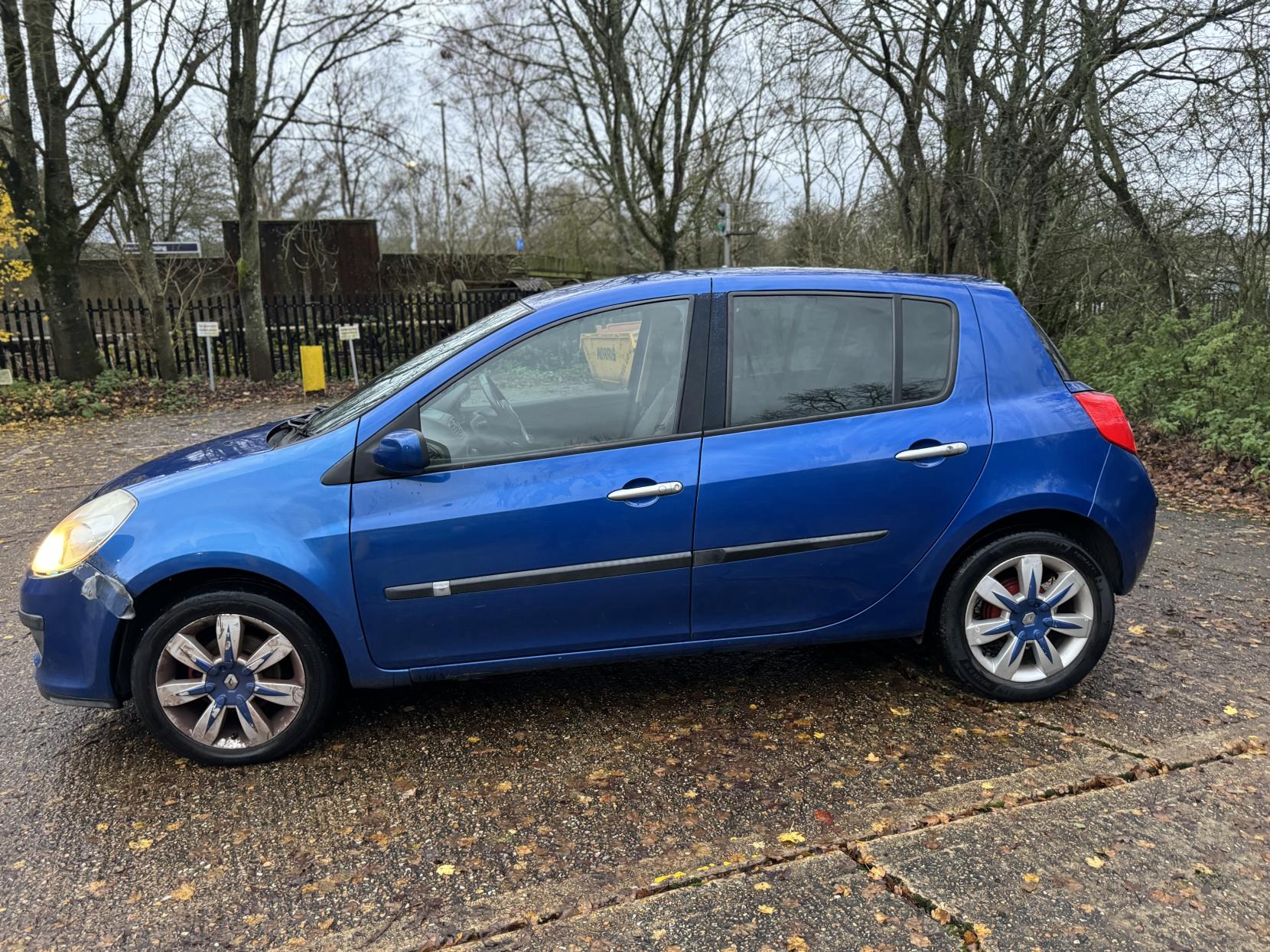 Renault Clio 1.2 TCe 16v Dynamique S Hatchback 5dr Petrol Manual (139 g/km, 100 bhp)