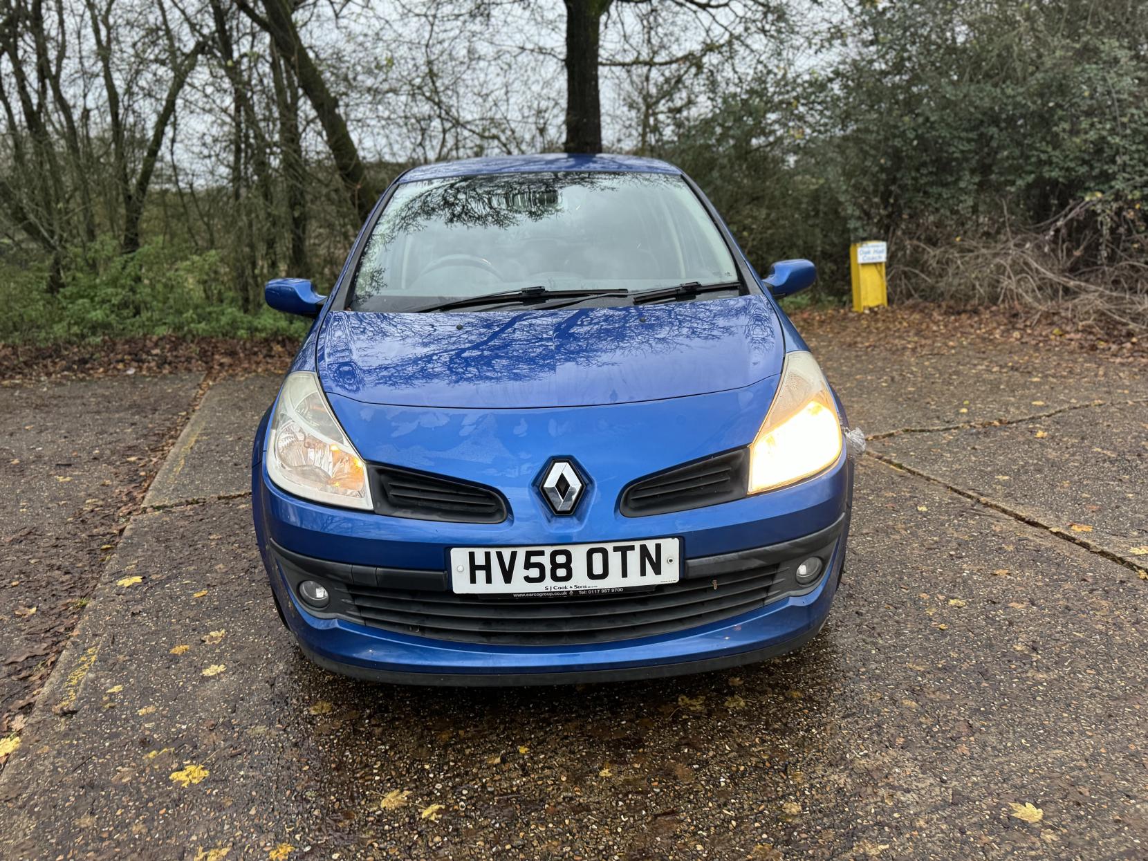 Renault Clio 1.2 TCe 16v Dynamique S Hatchback 5dr Petrol Manual (139 g/km, 100 bhp)