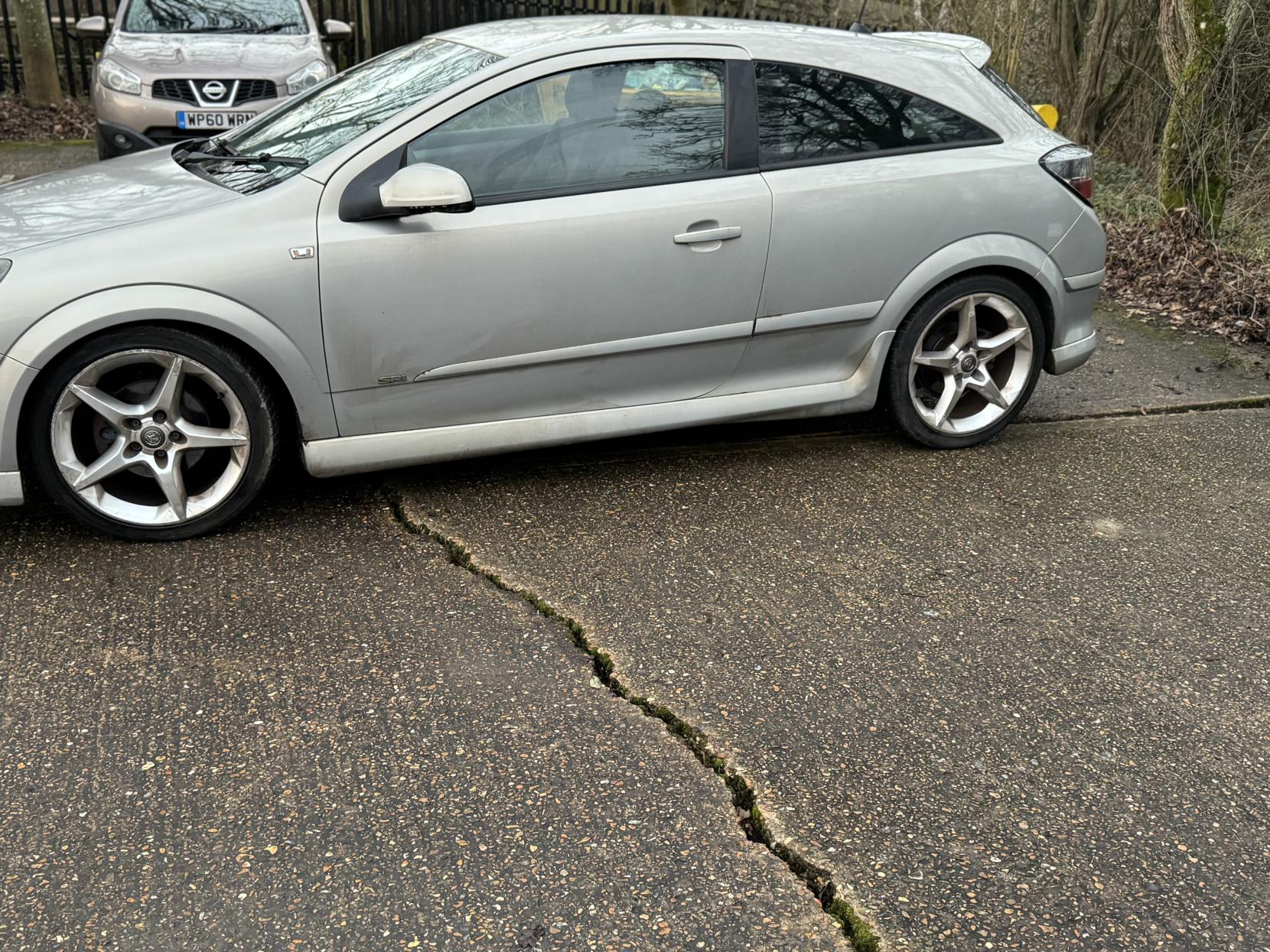 Vauxhall Astra 1.8i 16v SRi Sport Hatch 3dr Petrol Automatic (199 g/km, 123 bhp)