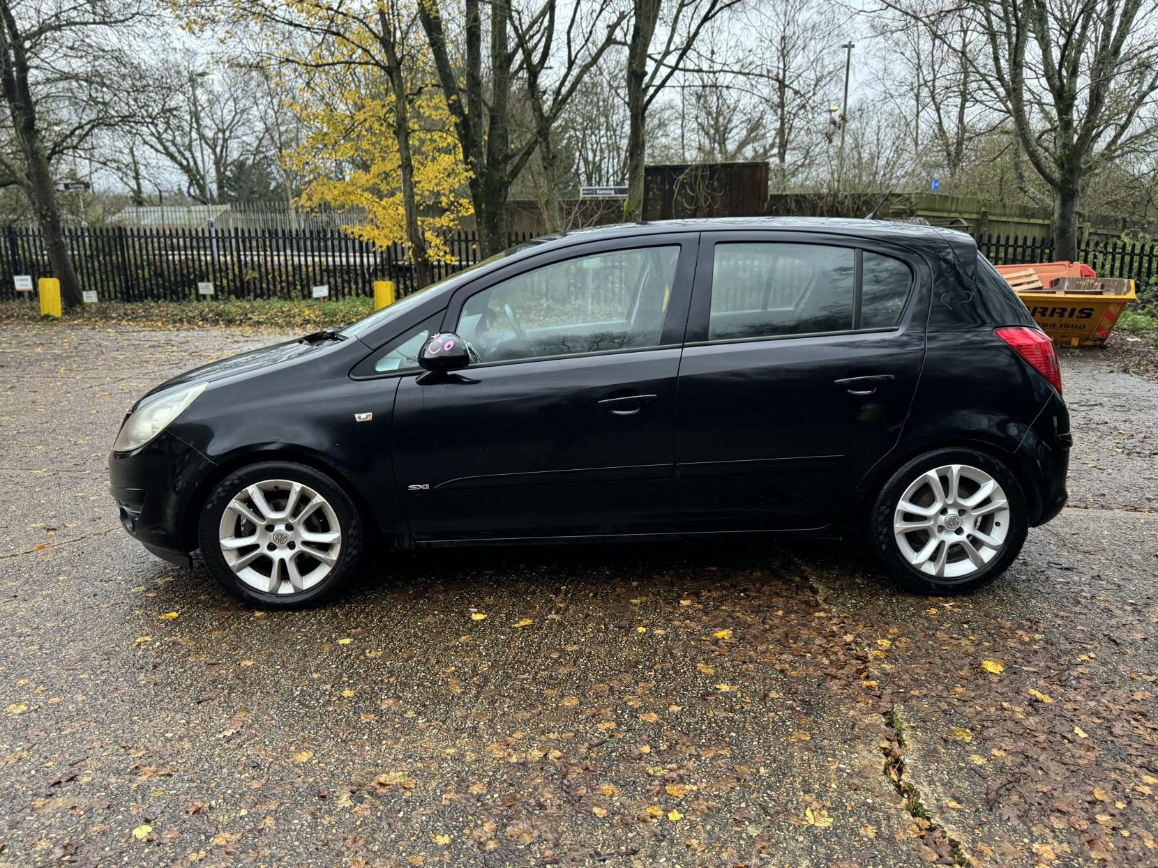 Vauxhall Corsa 1.4i 16v SXi Hatchback 5dr Petrol Manual (146 g/km, 89 bhp)