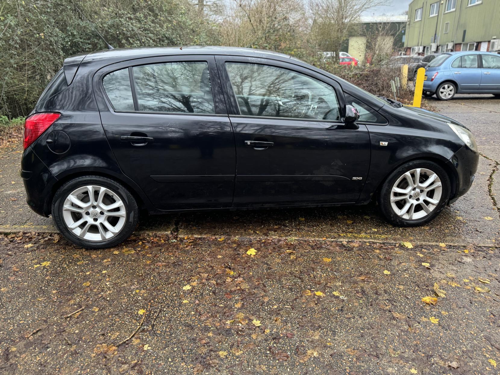 Vauxhall Corsa 1.4i 16v SXi Hatchback 5dr Petrol Manual (146 g/km, 89 bhp)